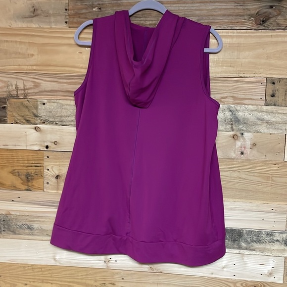 Livi Active size 14/16 Sleeveless Purple Athletic Hoodie Workout Stretchy Top - Picture 6 of 6